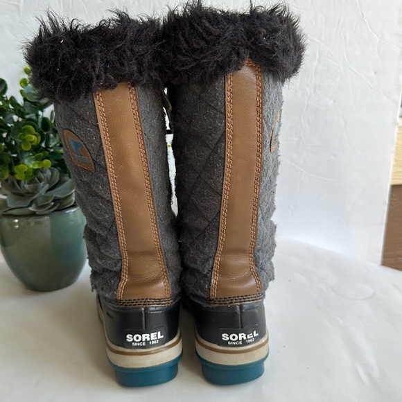 Sorel Tofino Felt Quilted Boots Gray/Black Women's Size 6.5 NL2113-242 - Picture 4 of 16